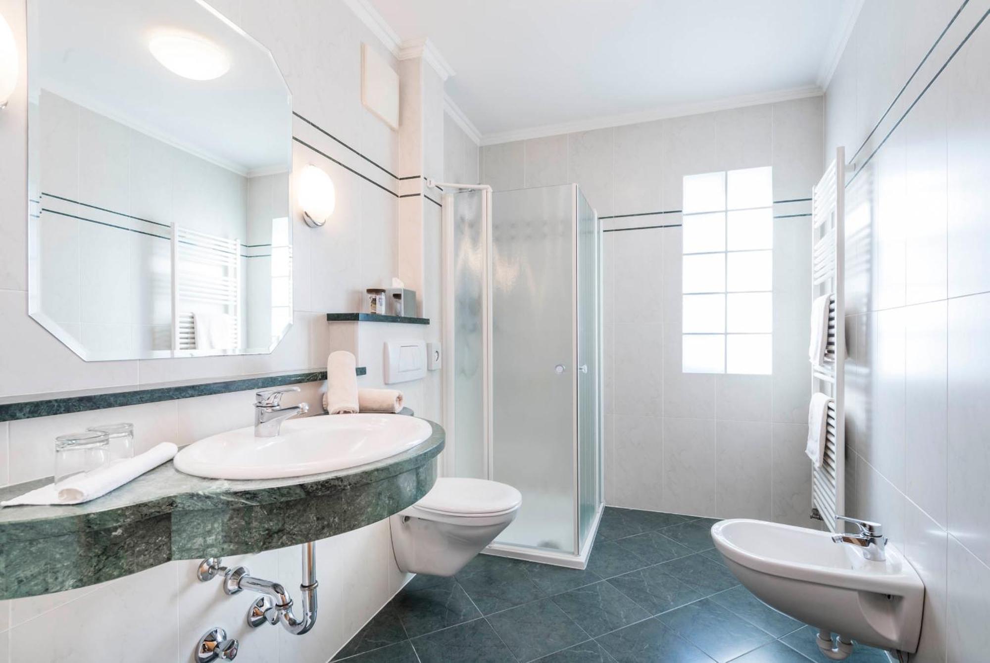 Boutique Hotel Pachers เบรสซาโนเน ภายนอก รูปภาพ